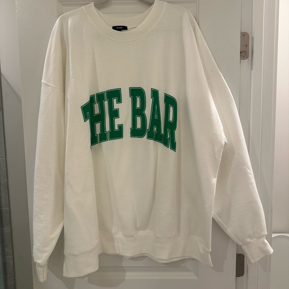 The bar white sweatshirt green lettering xxxl nwt